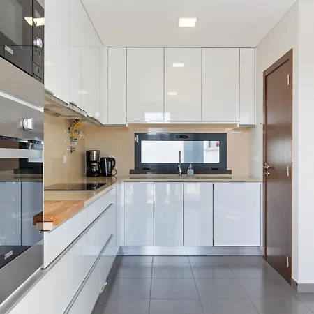 Near Obidos Lagoon And Surf Beaches Foz do Arelho