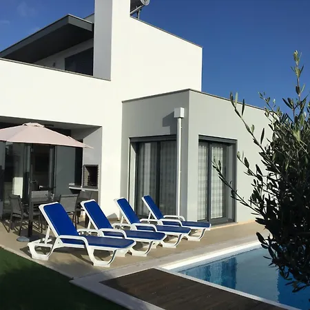 Villa Near Obidos Lagoon And Surf Beaches *