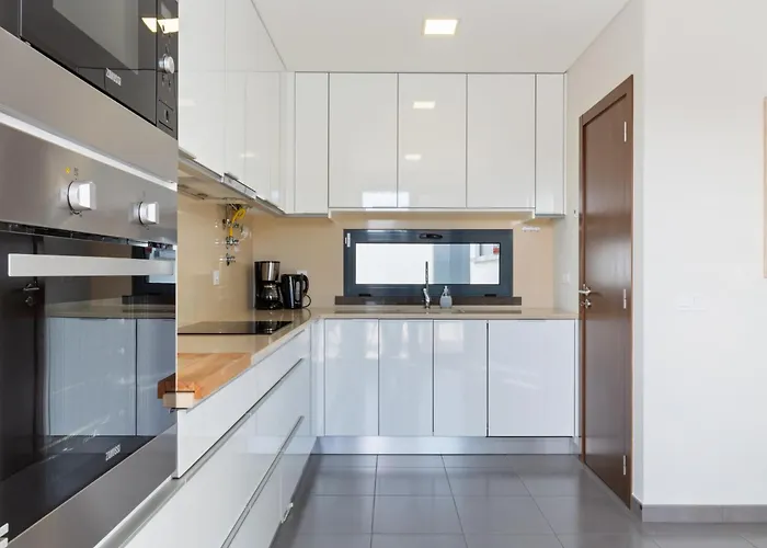 Near Obidos Lagoon And Surf Beaches Foz do Arelho