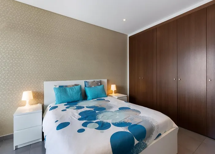 Villa Near Obidos Lagoon And Surf Beaches *