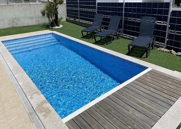 Near Obidos Lagoon And Surf Beaches Villa